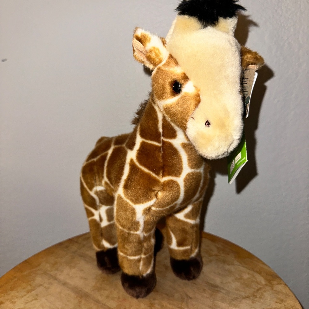 Brand New With Tags World Wildlife Fund Giraffe Plush